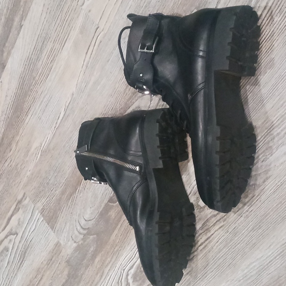 Michael Kors Women's Black Leather Ankle Boots Lace Up Moto Combat Size 8.5 - Picture 7 of 16